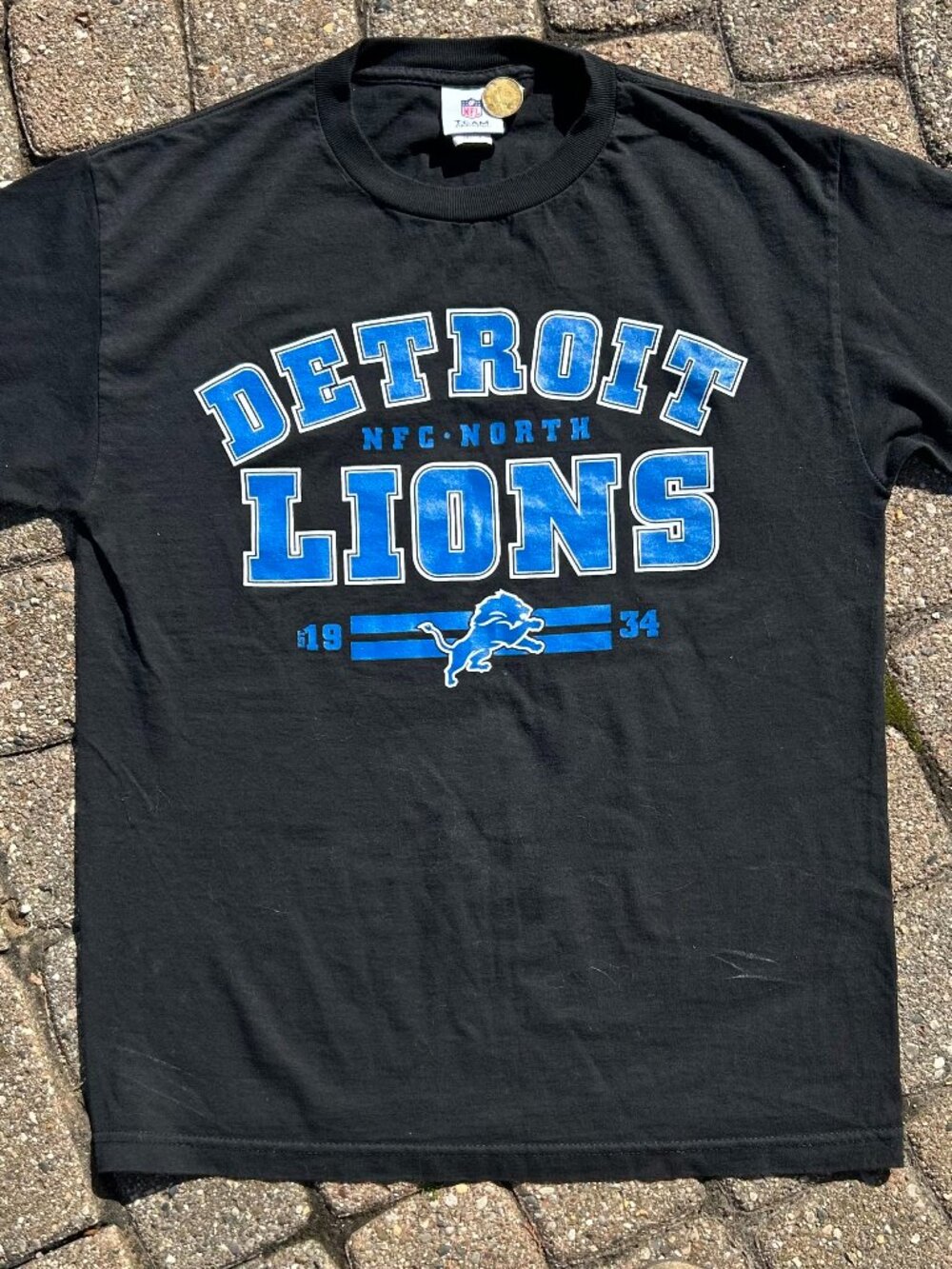 Detroit Lions NFL Team Apparel Sz M Football T Shirt
